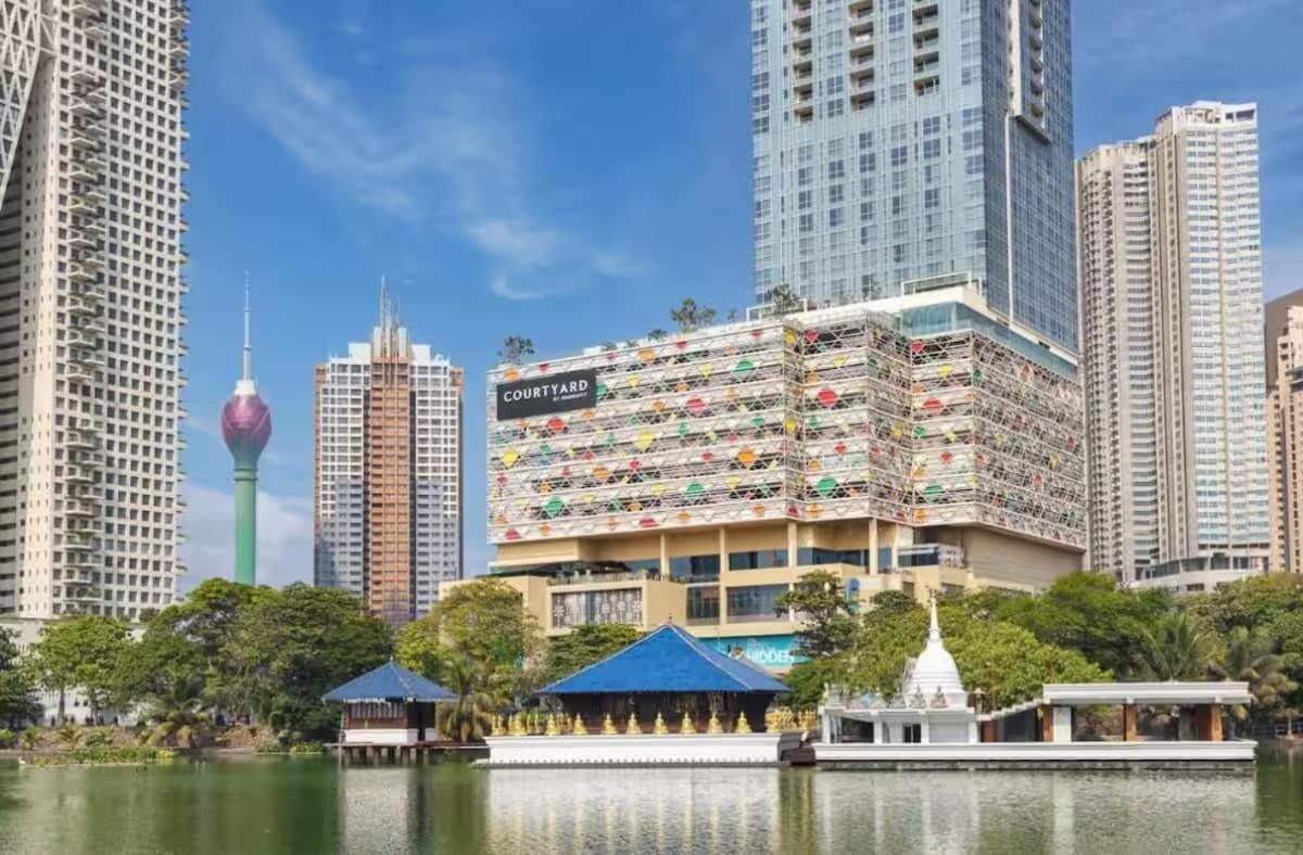 Two Bedroom Luxury In 2 Colombo